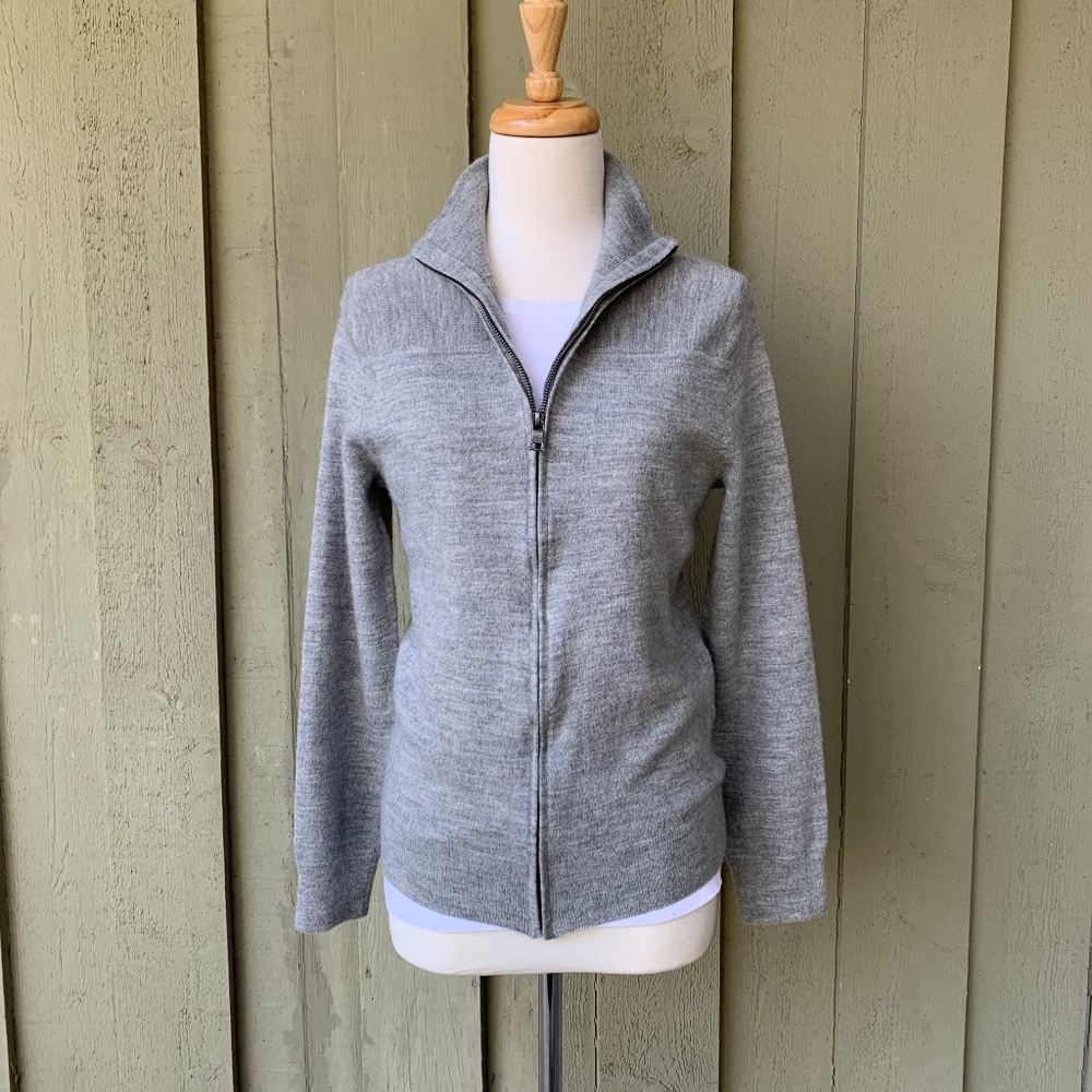 NWOT Banana Republic Sweater Cardigan